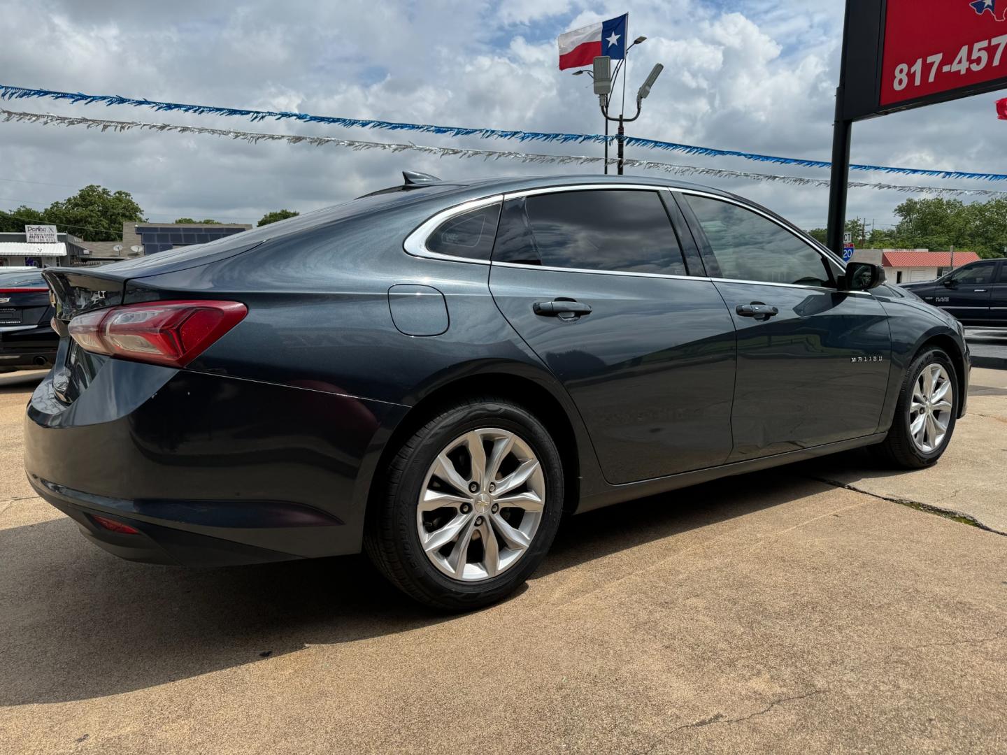 2019 GRAY CHEVROLET MALIBU LT (2FL) (1G1ZD5ST5KF) , located at 5900 E. Lancaster Ave., Fort Worth, TX, 76112, (817) 457-5456, 0.000000, 0.000000 - Photo#3